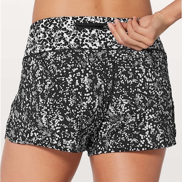 Lululemon Run Times Athletic Short II 4" / Chirasu Black Alpine White Sz 10 - Picture 1 of 10